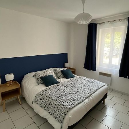 Bel Appartement 2 Chambres Au Coeur Du Village Eyragues Exteriér fotografie