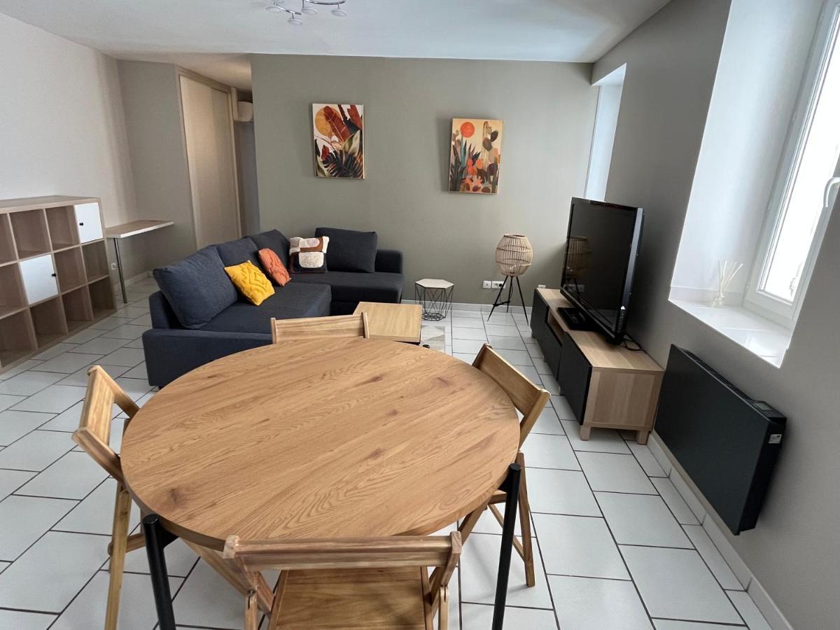 Bel Appartement 2 Chambres Au Coeur Du Village Eyragues Exteriér fotografie